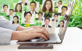 企業の方へ
